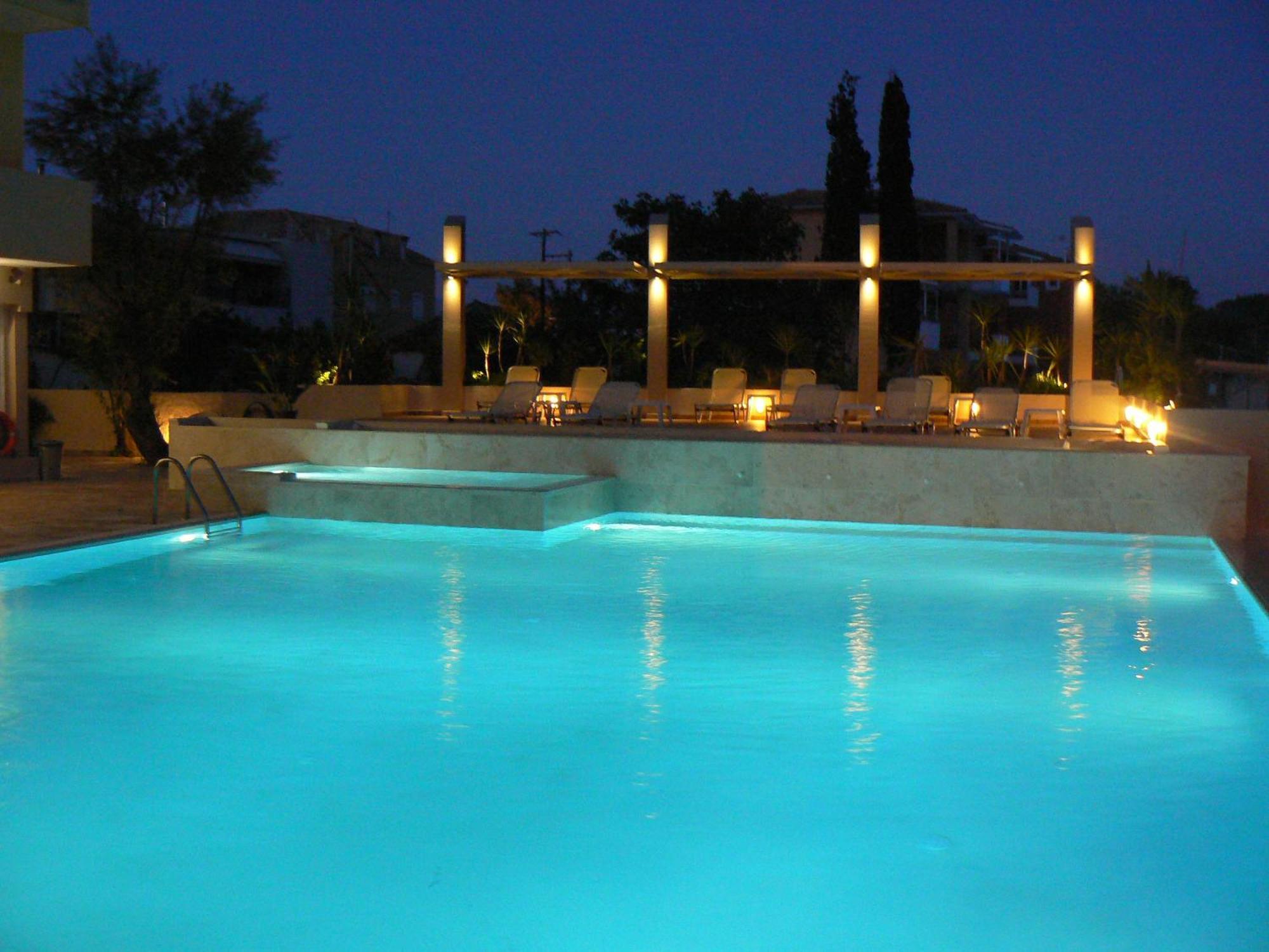 Happyland Hotel Apartments Νυδρί Εξωτερικό φωτογραφία
