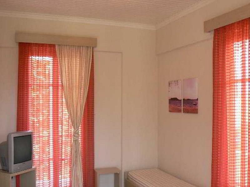 Happyland Hotel Apartments Νυδρί Εξωτερικό φωτογραφία