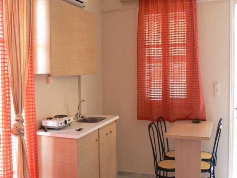Happyland Hotel Apartments Νυδρί Εξωτερικό φωτογραφία