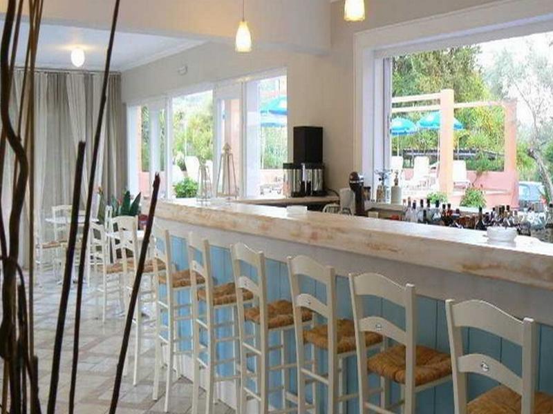 Happyland Hotel Apartments Νυδρί Εξωτερικό φωτογραφία